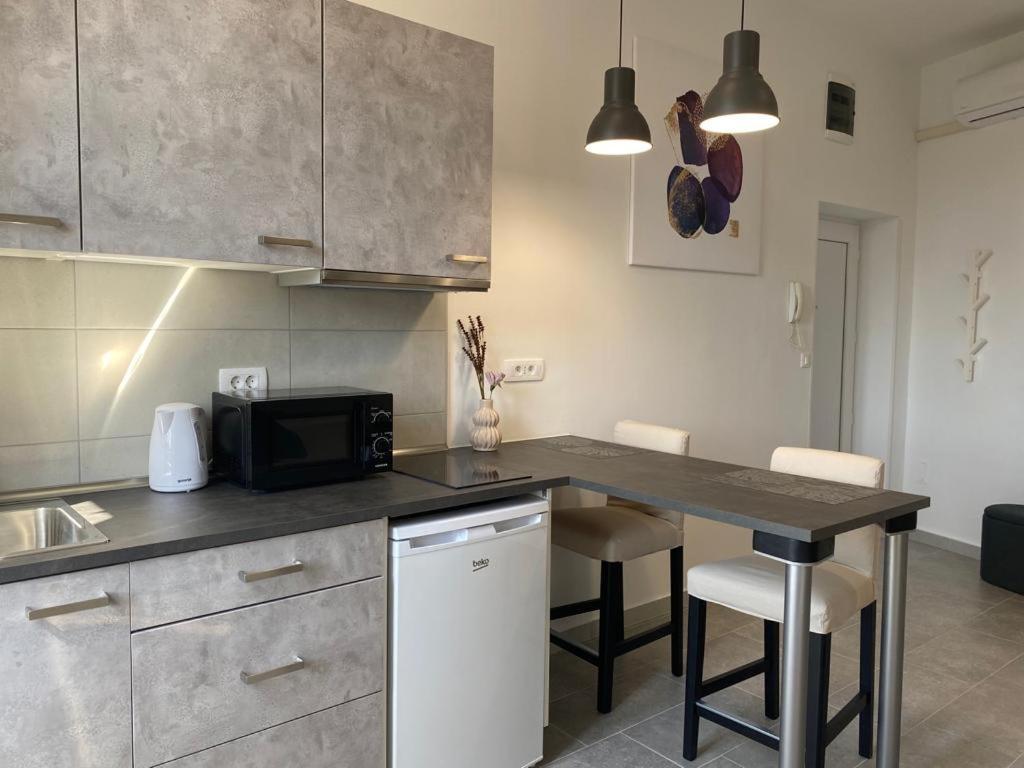 City Vibes Apartment Pula Extérieur photo